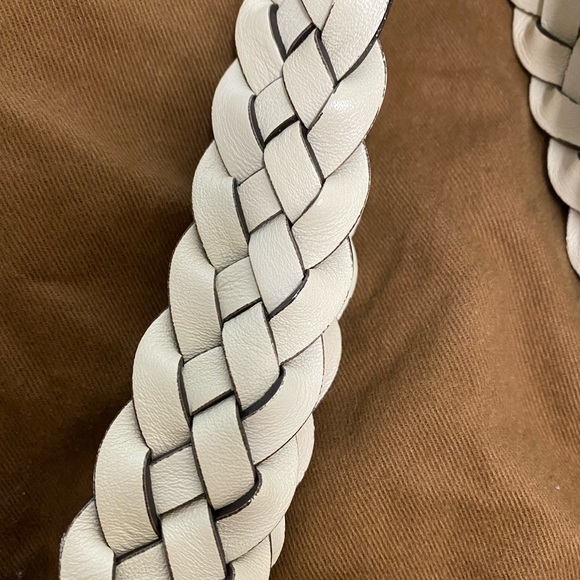 Authentic Gucci GG Horsebit Pelham Shoulder bag. Used once. Excellent condition - Picture 12 of 12